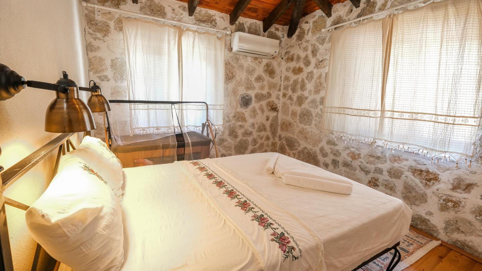 Likya House - Deniz Ve Doga Manzarali, Havuzlu Villa Patara Exterior foto